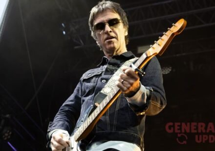 johnny marr net worth